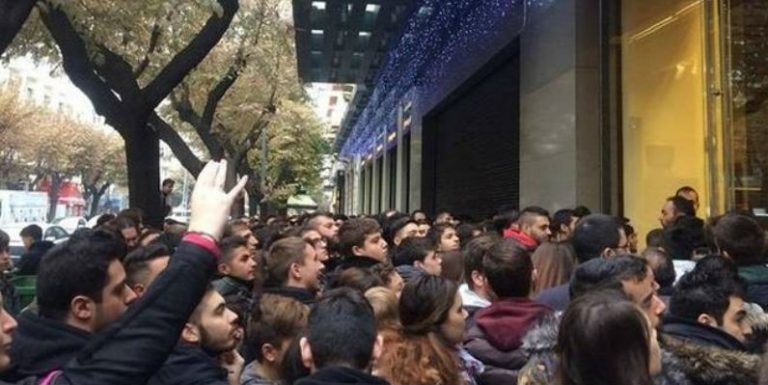 Κίνηση αλλά και επιφυλάξεις έφερε η Black Friday – Τι έδειξε η πανελλαδική έρευνα της ΕΣΕΕ