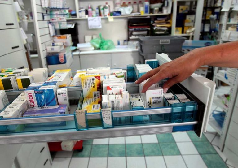 Απάντηση Ε.Ο.Π.Υ.Υ. για καταγγελίες χορήγησης φαρμάκων υψηλού κόστους από τα φαρμακεία