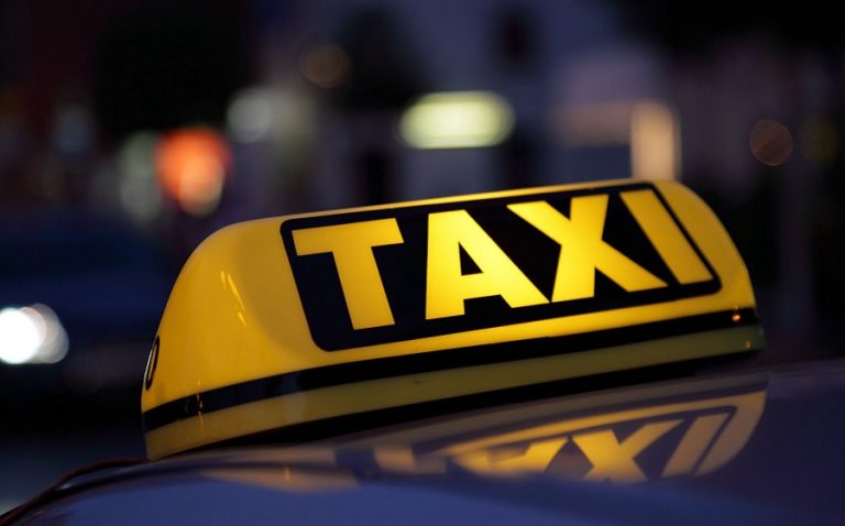 Δεν θα χορηγηθεί οικονομική ενίσχυση για τις εορτές Χριστουγέννων 2016 στους οδηγούς ταξί