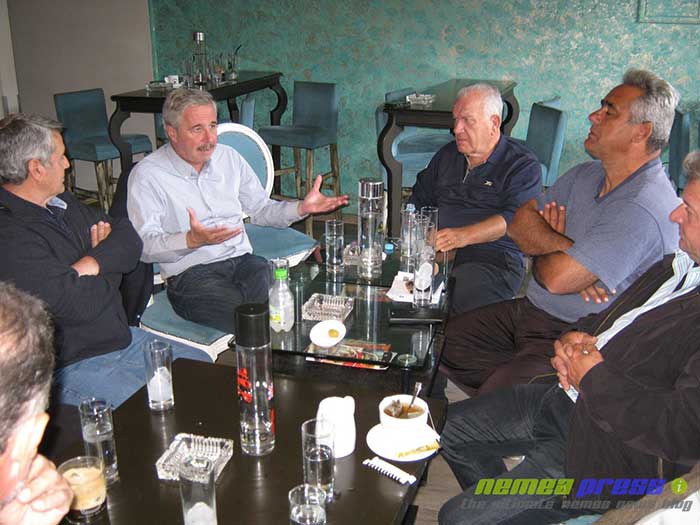 Επίσκεψη του Γ. Μανιάτη στη Νεμέα στα πλαίσια της προεκλογικής του εκστρατείας