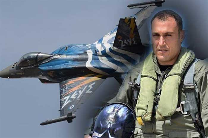 Λουκάς Θεοχαρόπουλος: Ο πιλότος που έκανε σήμερα όλους τους Έλληνες να σηκώσουν το κεφάλι ψηλά
