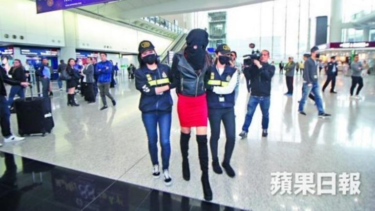 Μια μικρή περιπέτεια θεωρεί ότι ζει η 19χρονη με την κοκαϊνη που συνελήφθη στο Χονγκ Κονγκ
