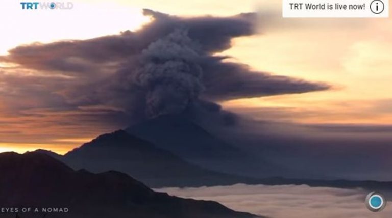 Συναγερμός στο Μπαλί: Αναμένεται άμεσα έκρηξη του ηφαιστείου- 100.000 άνθρωποι εγκαταλείπουν τα σπίτια τους
