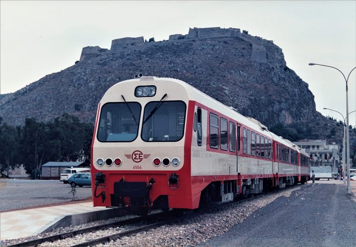 τραίνο Ναύπλιο