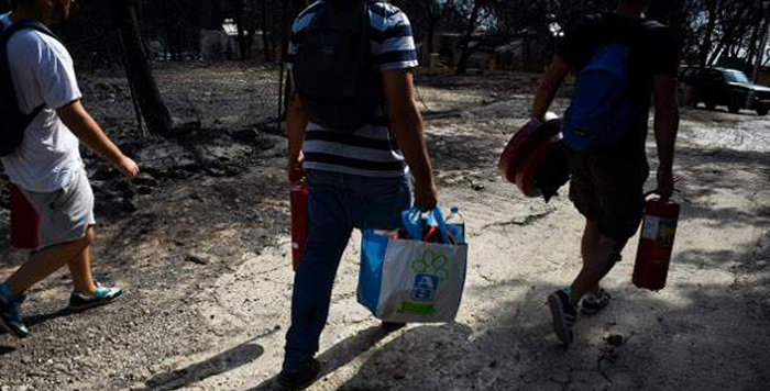 SOS εκπέμπουν πολίτες στην Αργολίδα για να συγκεντρώσουν ρούχα , φάρμακα, τρόφιμα για τους πληγέντες των πυρκαγιών