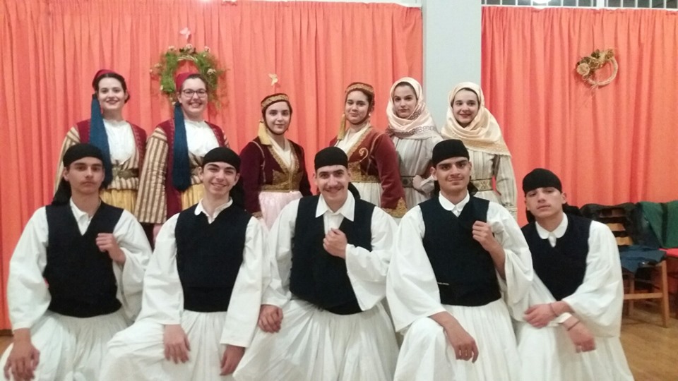 Με παραδοσιακές φορεσιές στον εορτασμό του Αγίου Πέτρου το Λύκειο Ελληνίδων Άργους