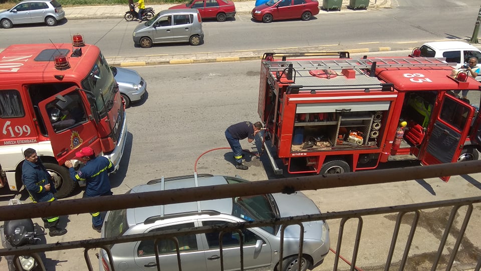 ΕΚΤΑΚΤΟ: Φωτιά σε διαμέρισμα στο Ναύπλιο με τραυματία