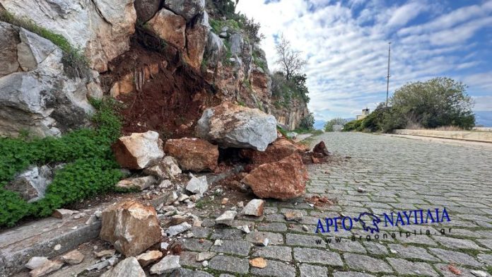 Ναύπλιο: Πτώσεις βράχων στην Ακροναυπλία